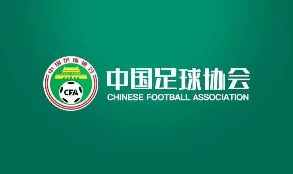 张艺谋难得作为演员出镜，此次时隔24年再演戏，让不少网友惊喜与期待！张艺谋谍战大片《悬崖之上》于近日宣布定档4月30日，空降五一档，今日影片发布一组;雪掩杀机版海报